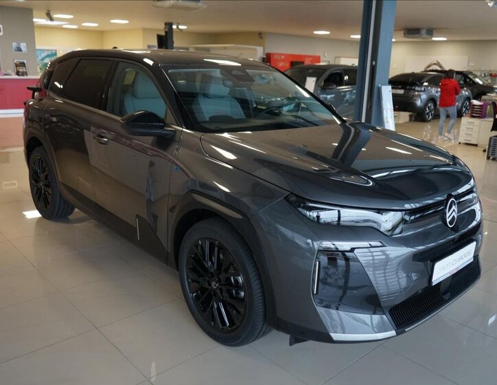 Citroën C5 Aircross SUV / Terénní 1,6 l 143 kw