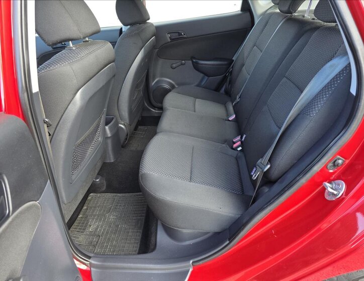 Hyundai i30 Hatchback 1,4 l 77 kw