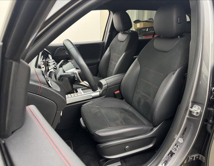 Mercedes-Benz EQB SUV / Terénní 0,0 168 kw