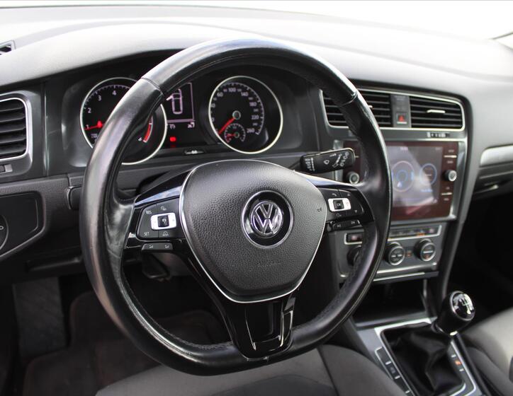 Volkswagen Golf 14