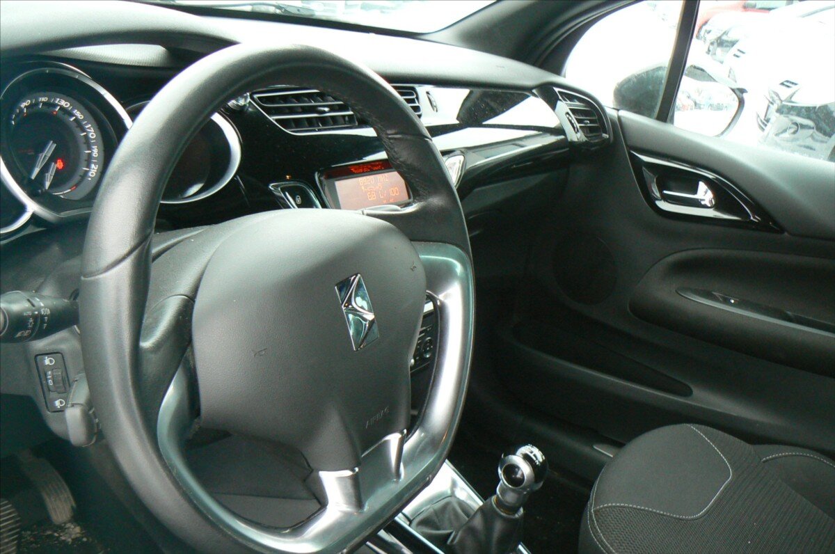 Citroën DS3 Hatchback 1,6 l 88 kw