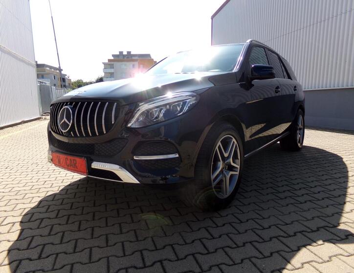 Mercedes-Benz GLE 1