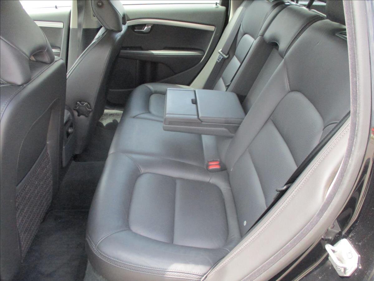 Volvo XC70 Kombi 2,4 l 133 kw