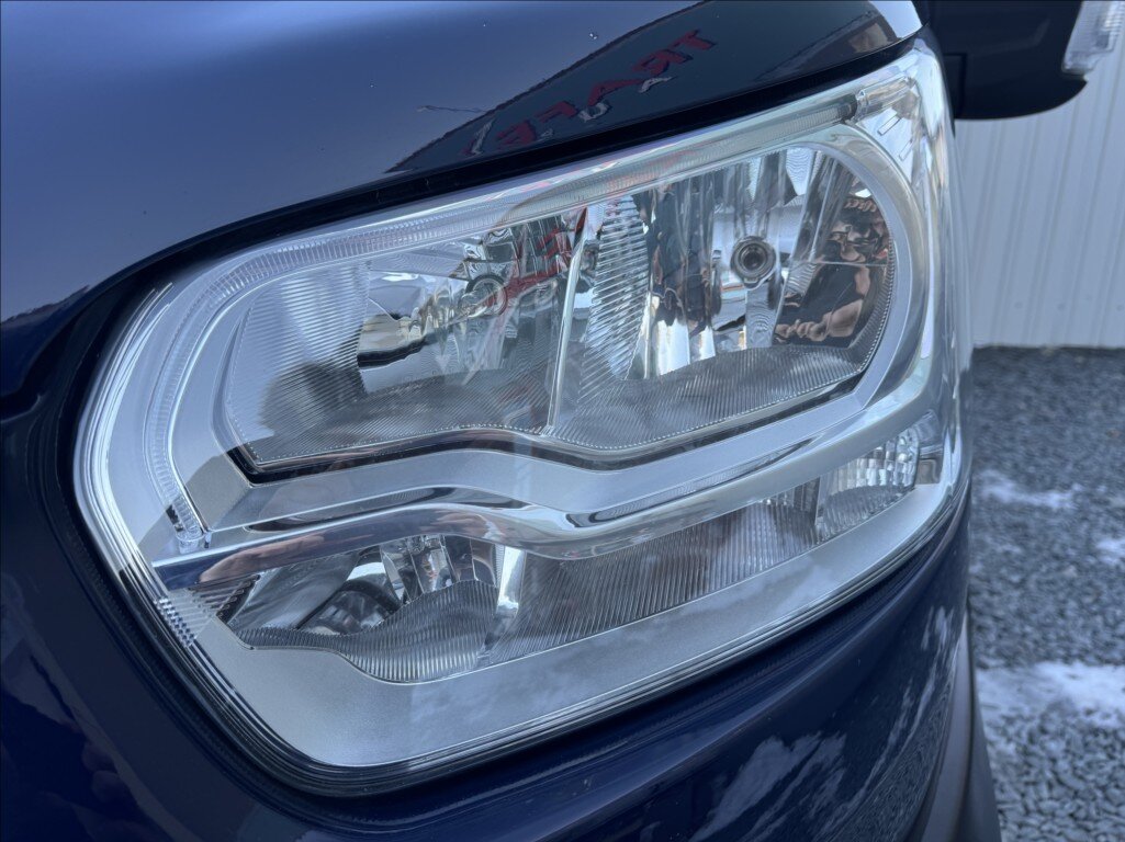 Ford Transit Kombi 2,0 l 96 kw