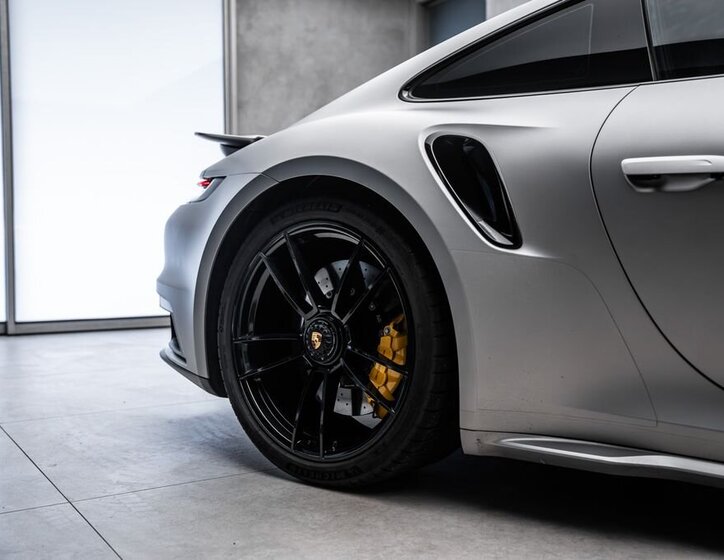 Porsche Ostatní Kupé 3,8 l 478 kw