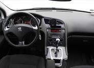 Peugeot 5008 13