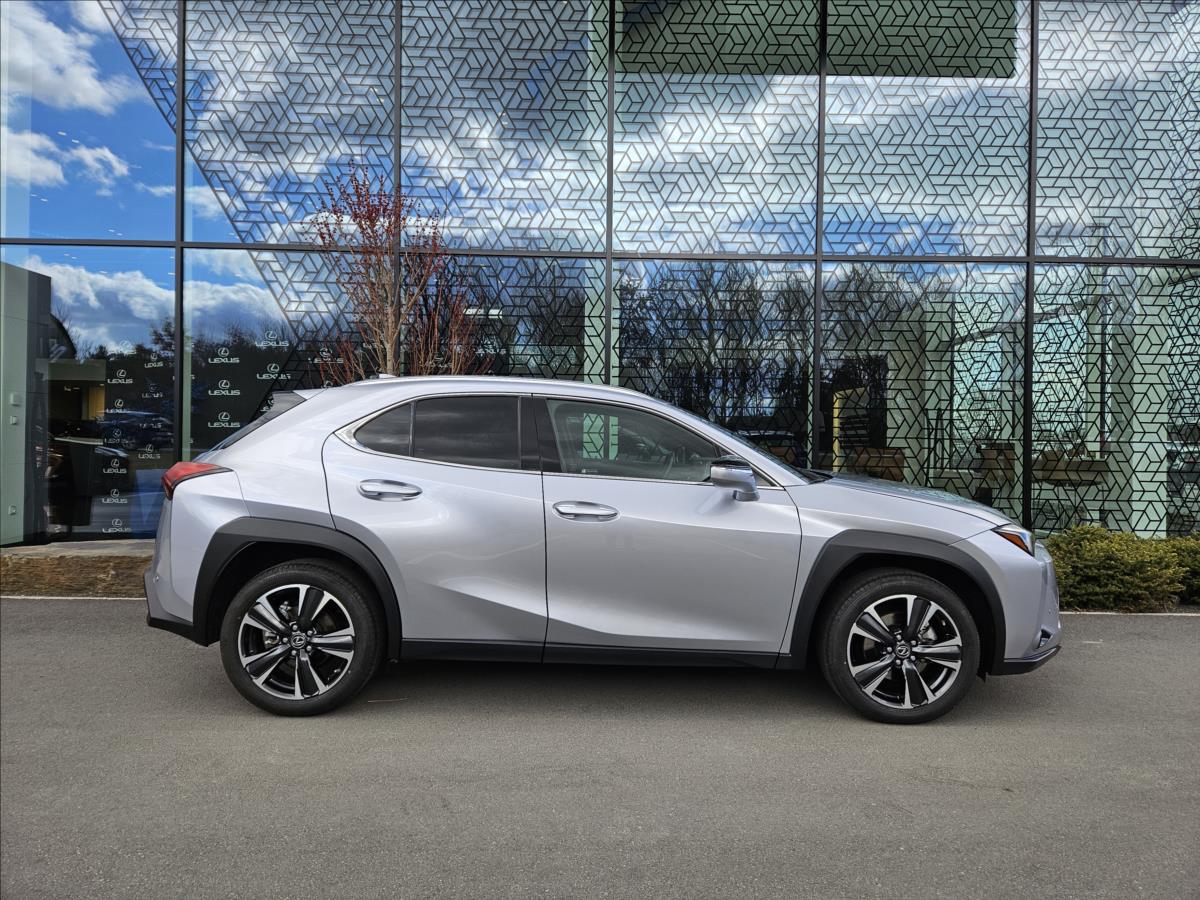 Lexus UX 250h