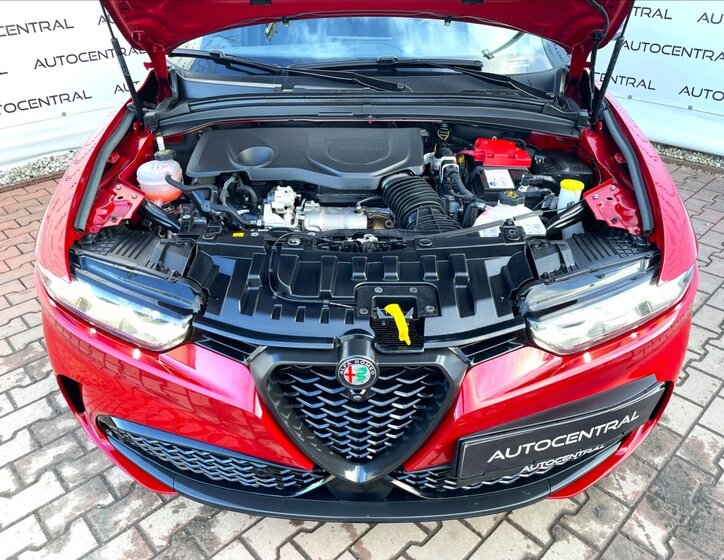 Alfa Romeo Tonale SUV 1,5 l 118 kw
