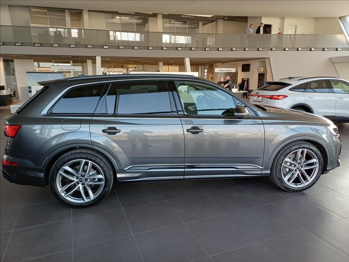Audi Q7 SUV / Terénní 3,0 l 210 kw