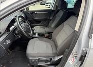 Volkswagen Passat 10