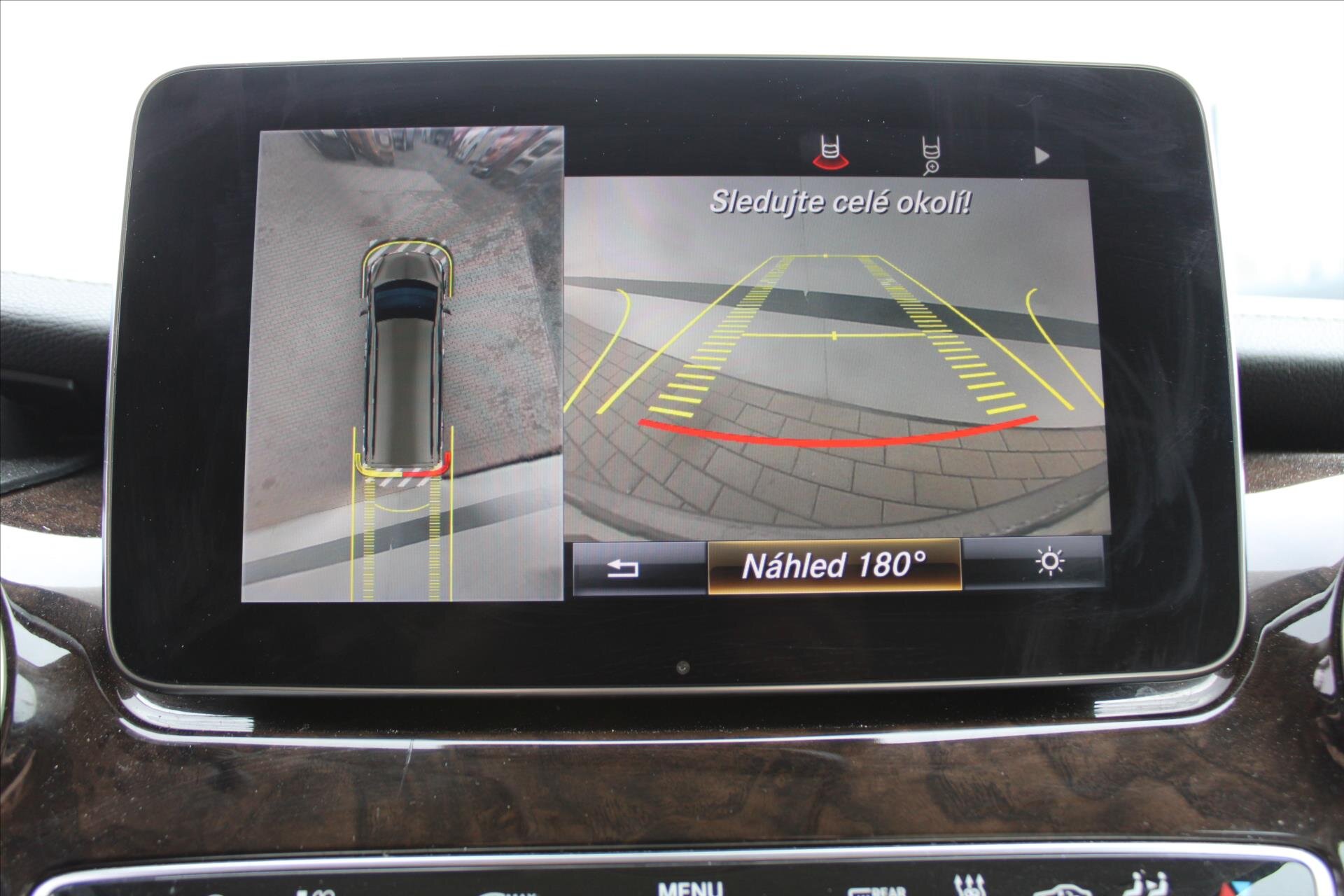 Mercedes-Benz Třídy V MPV 2,1 l 140 kw