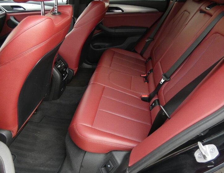 BMW X3 SUV / Terénní 2,0 l 140 kw