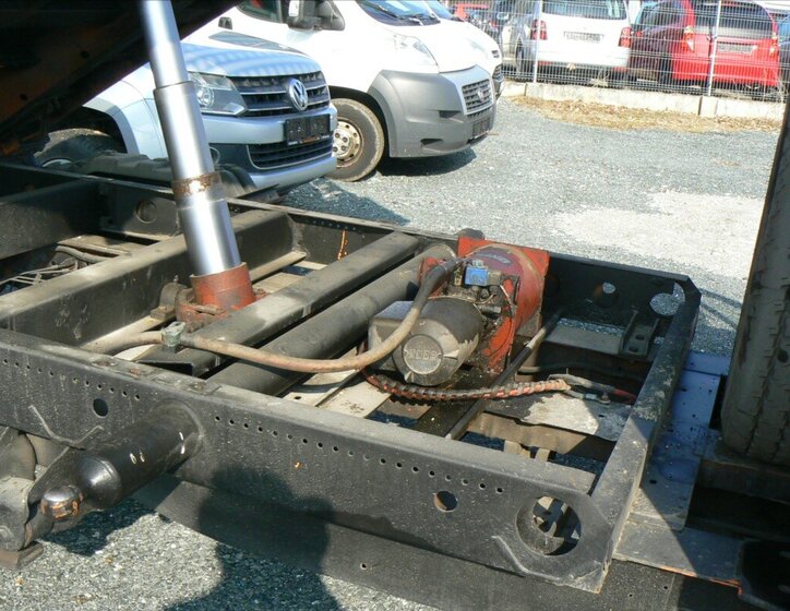 Ford Transit Sklápěč 2,4 l 85 kw