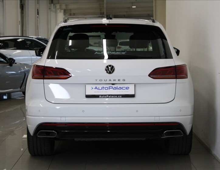 Volkswagen Touareg 4