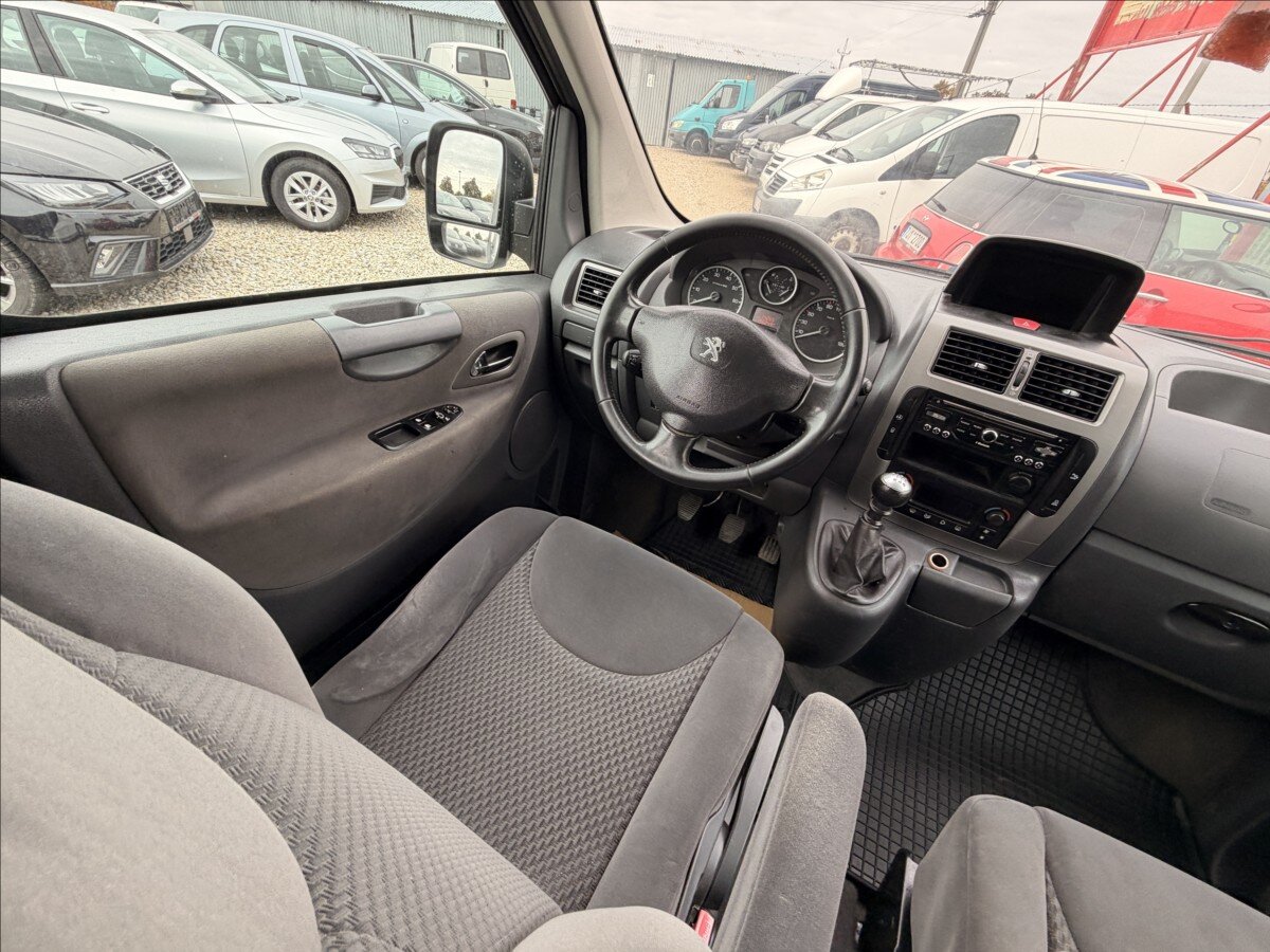 Peugeot Expert Tepee MPV 2,0 l 120 kw