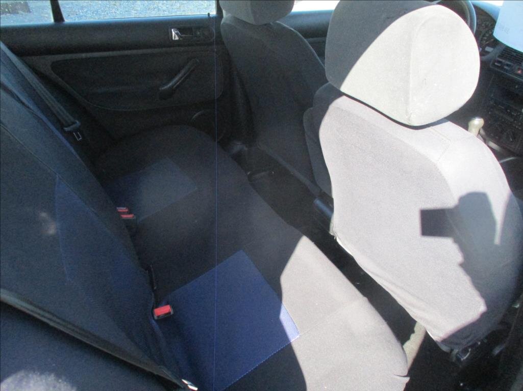 Volkswagen Golf Hatchback 1,6 l 77 kw