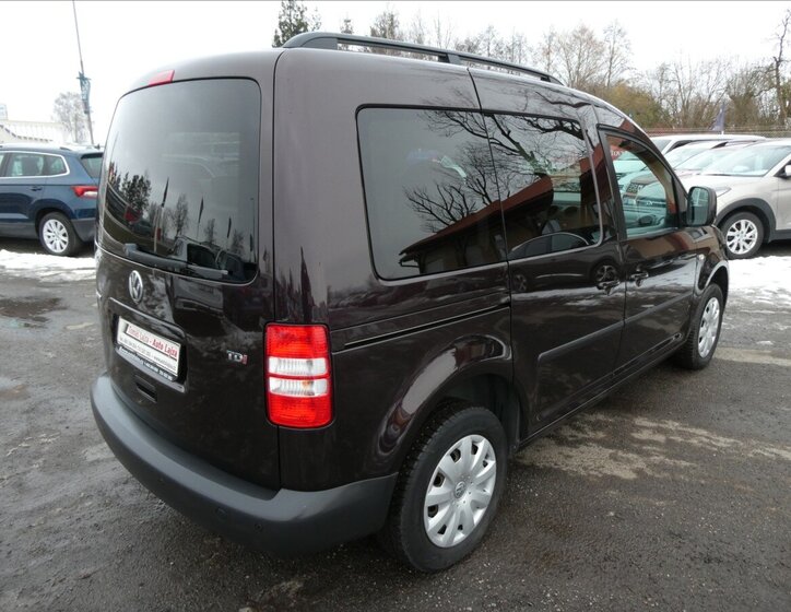 Volkswagen Caddy Kombi 1,6 l 75 kw