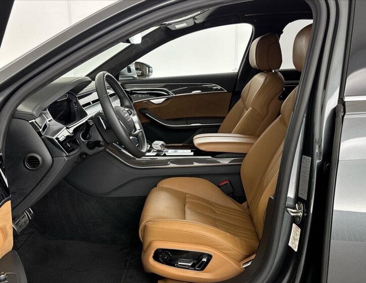 Audi S8 Sedan / Limuzína 4,0 l 420 kw