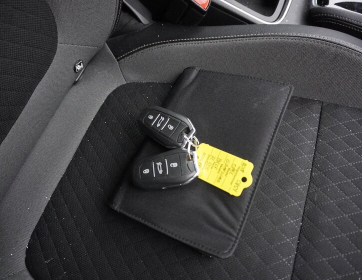 Opel Grandland X SUV 1,2 l 96 kw