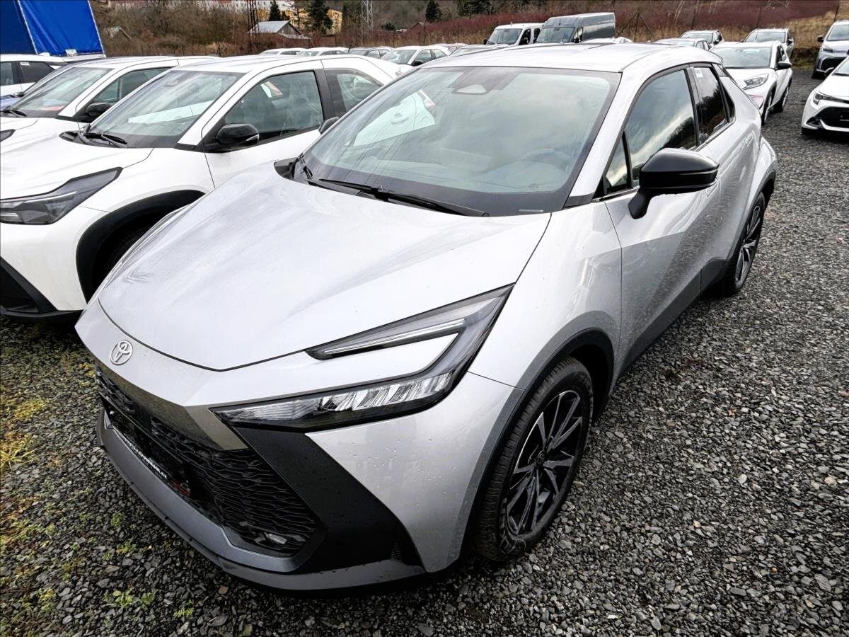 Toyota C-HR SUV 1,8 l 103 kw