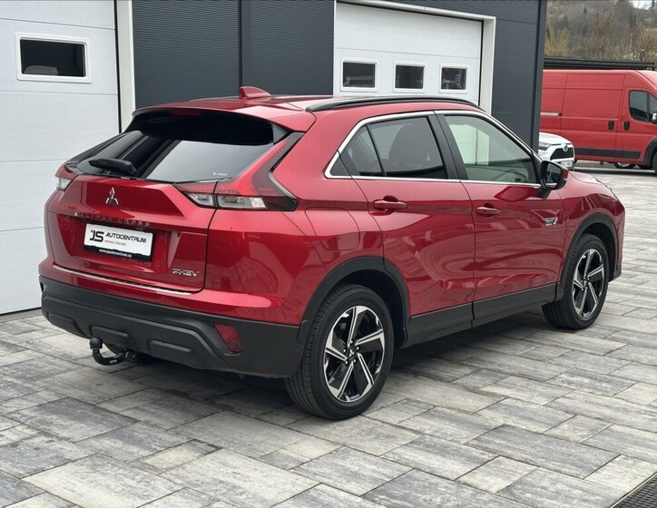 Mitsubishi Eclipse Cross SUV / Terénní 2,4 l 138 kw