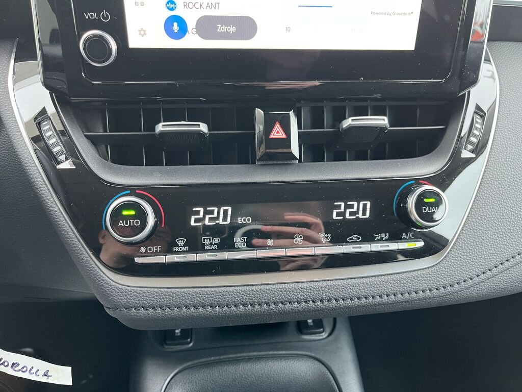 Toyota Corolla Sedan 1,5 l 92 kw