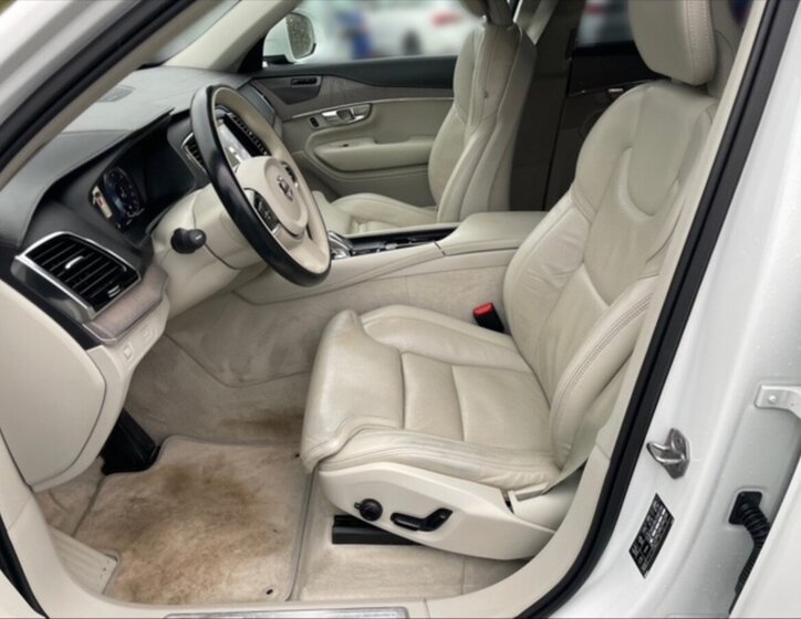 Volvo XC90 7