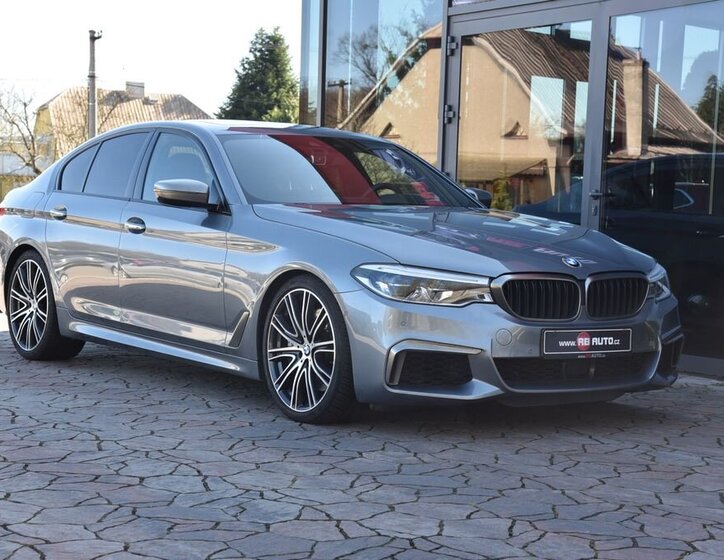 BMW Řada 5 Sedan / Limuzína 4,4 l 340 kw