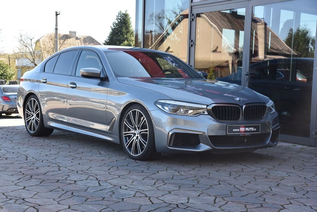 BMW Řada 5 Sedan / Limuzína 4,4 l 340 kw