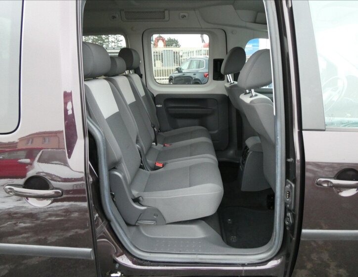 Volkswagen Caddy Kombi 1,6 l 75 kw