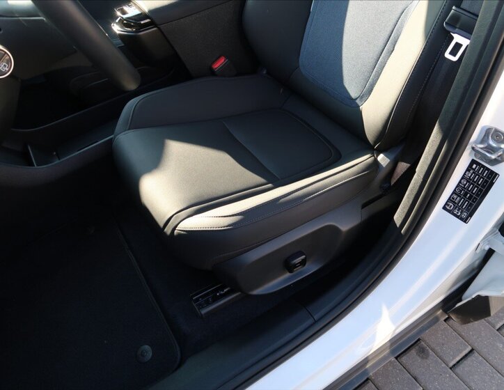 Volvo EX30 SUV 0,0 200 kw