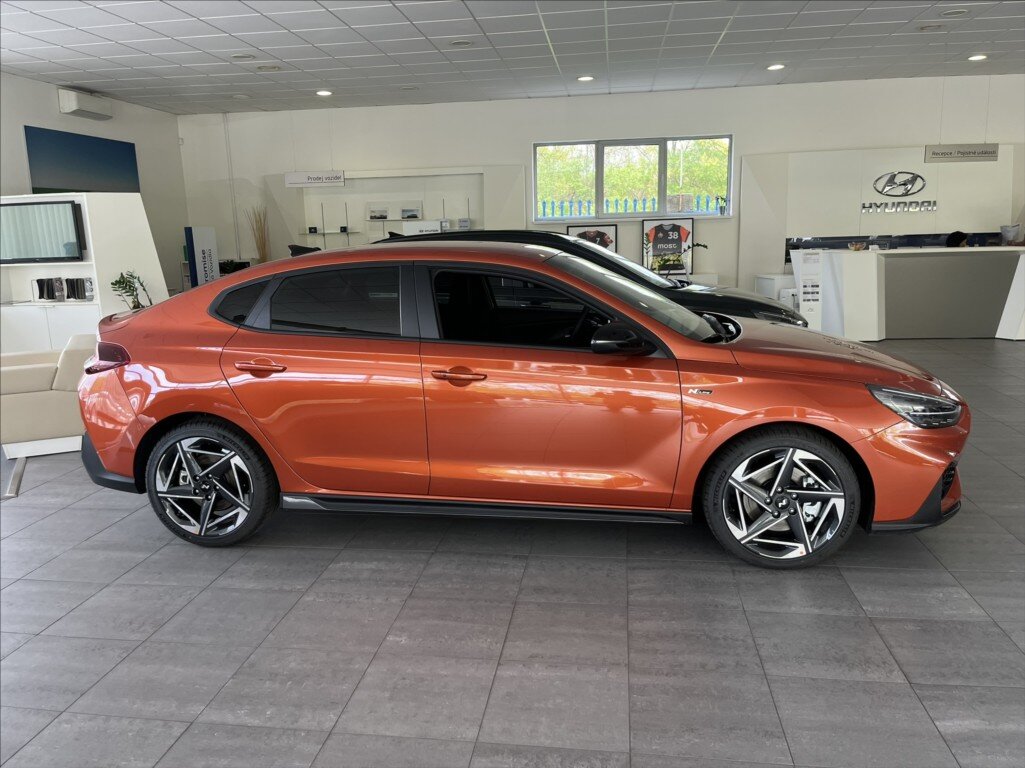 Hyundai i30 Liftback 1,5 l 103 kw
