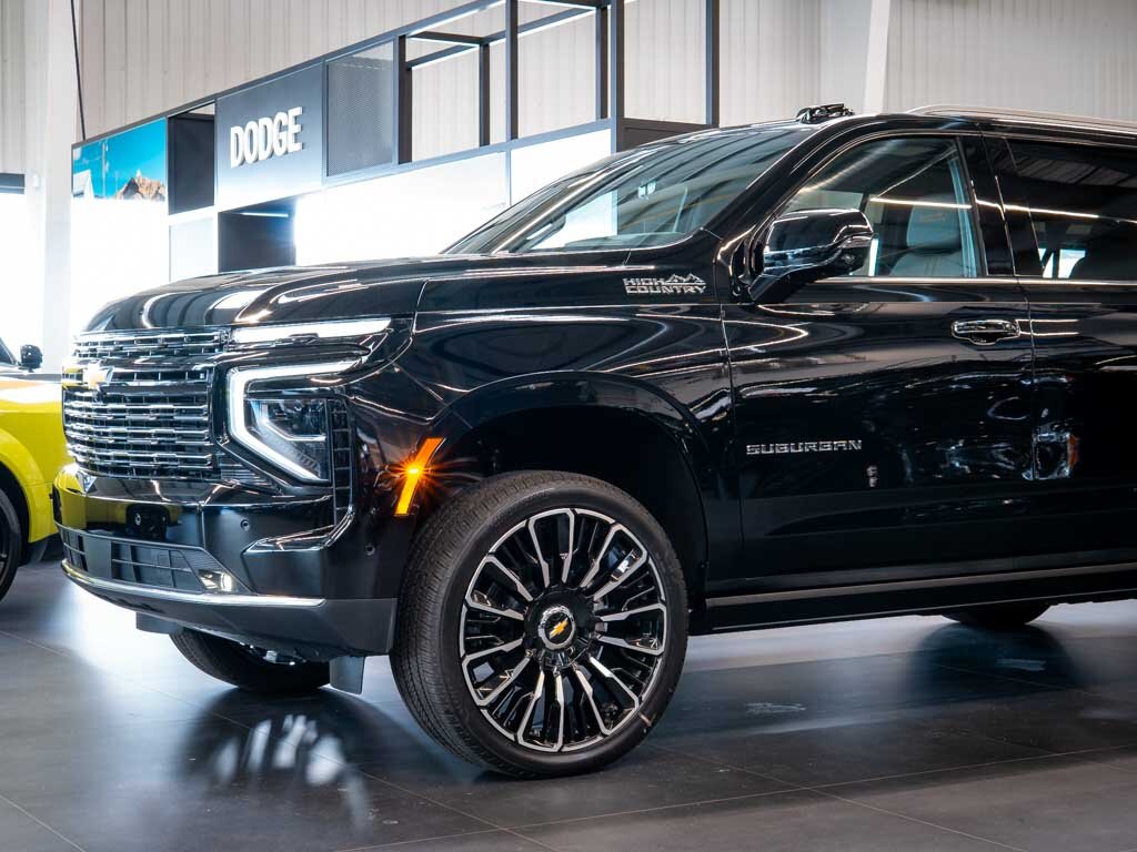 Chevrolet Suburban SUV 6,2 l 313 kw