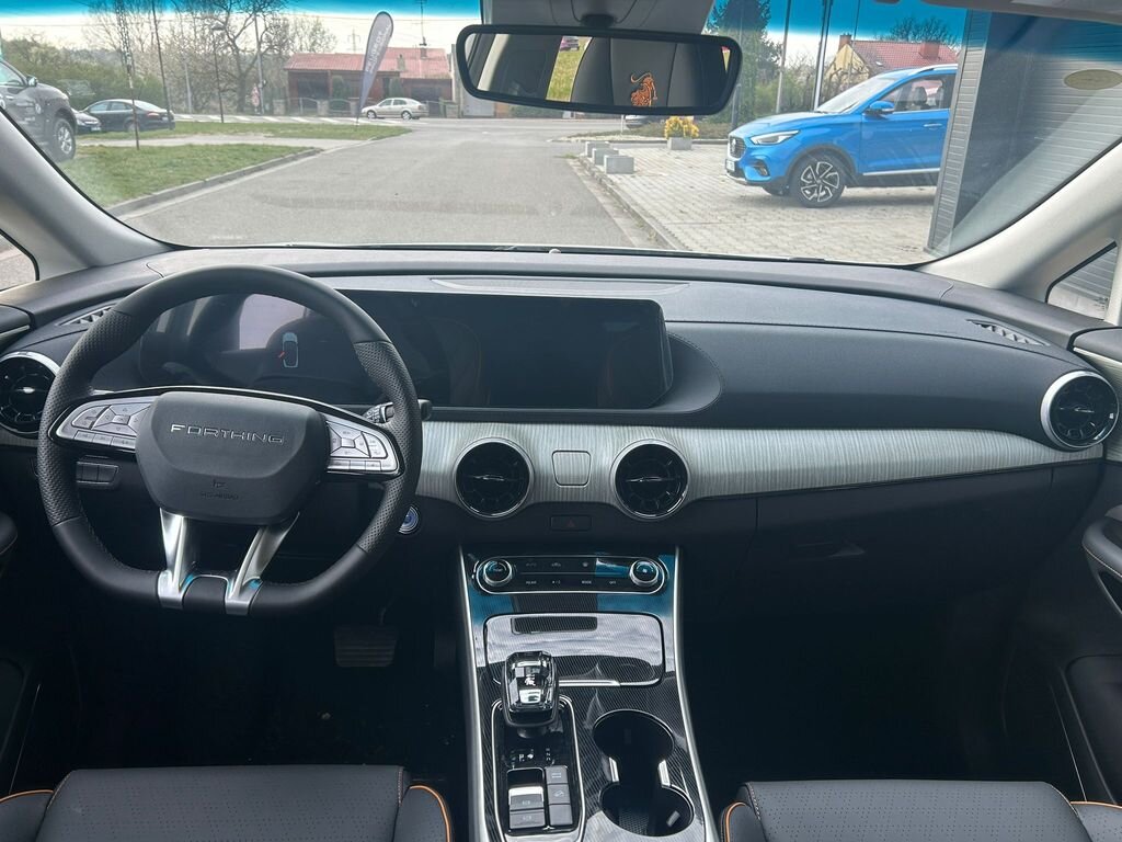 Dongfeng Ostatní MPV 1,5 l 180 kw