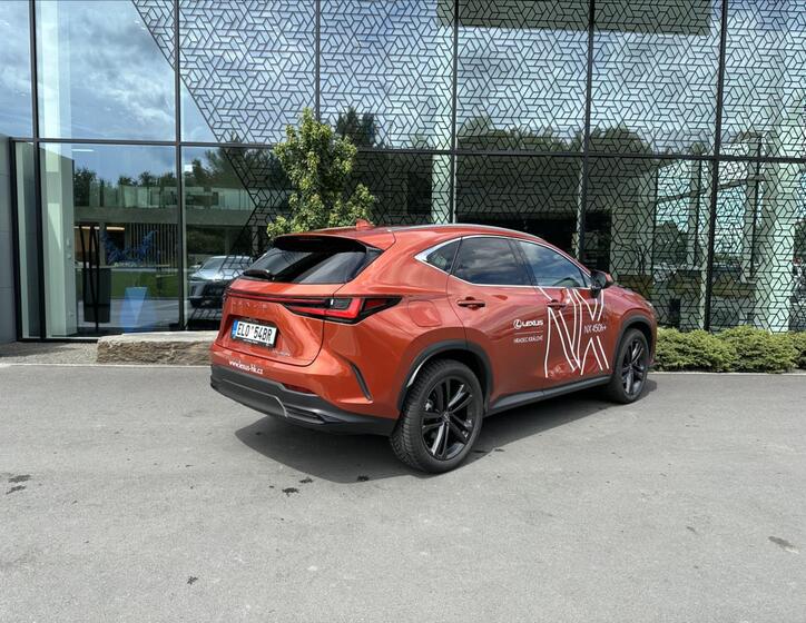 Lexus NX 450h plus 5