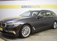 BMW Řada 5 Kombi 3,0 l 195 kw