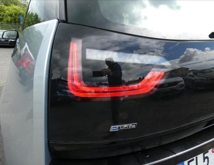 BMW i3 11