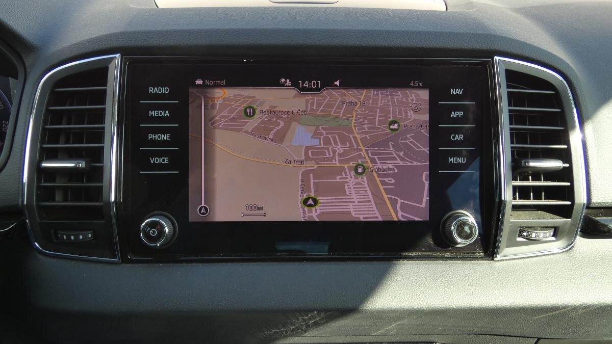 Škoda Karoq SUV / Terénní 1,5 l 110 kw