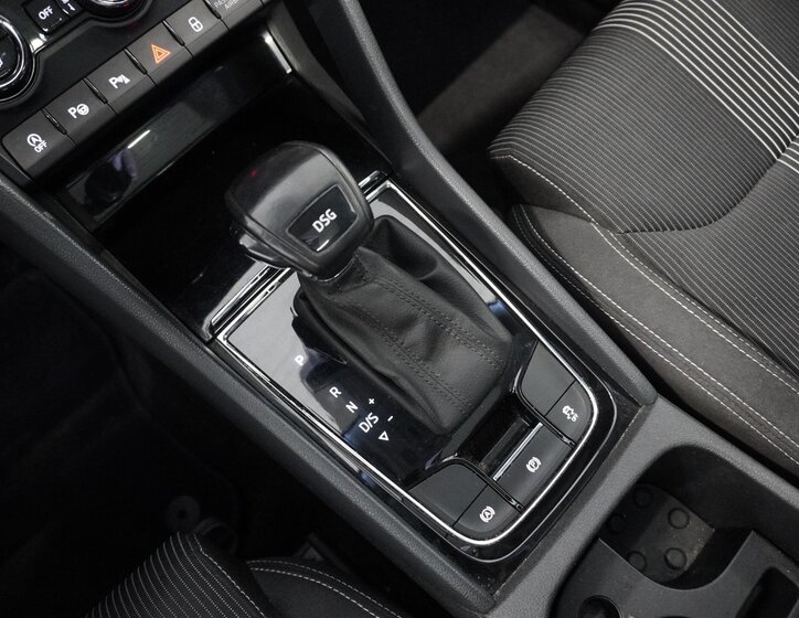 Škoda Karoq SUV / Terénní 1,5 l 110 kw