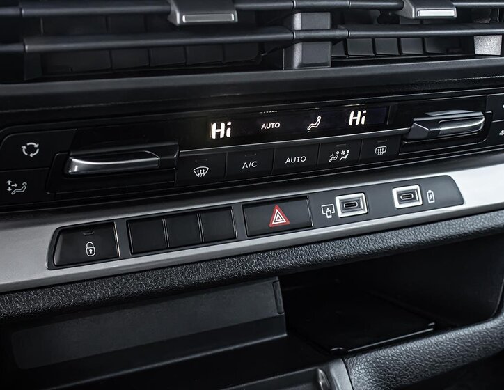 Peugeot Traveller MPV 2,0 l 130 kw