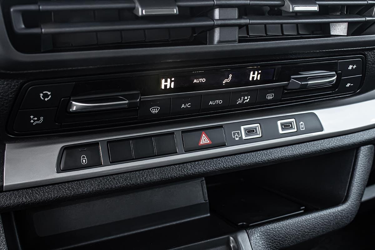 Peugeot Traveller MPV 2,0 l 130 kw