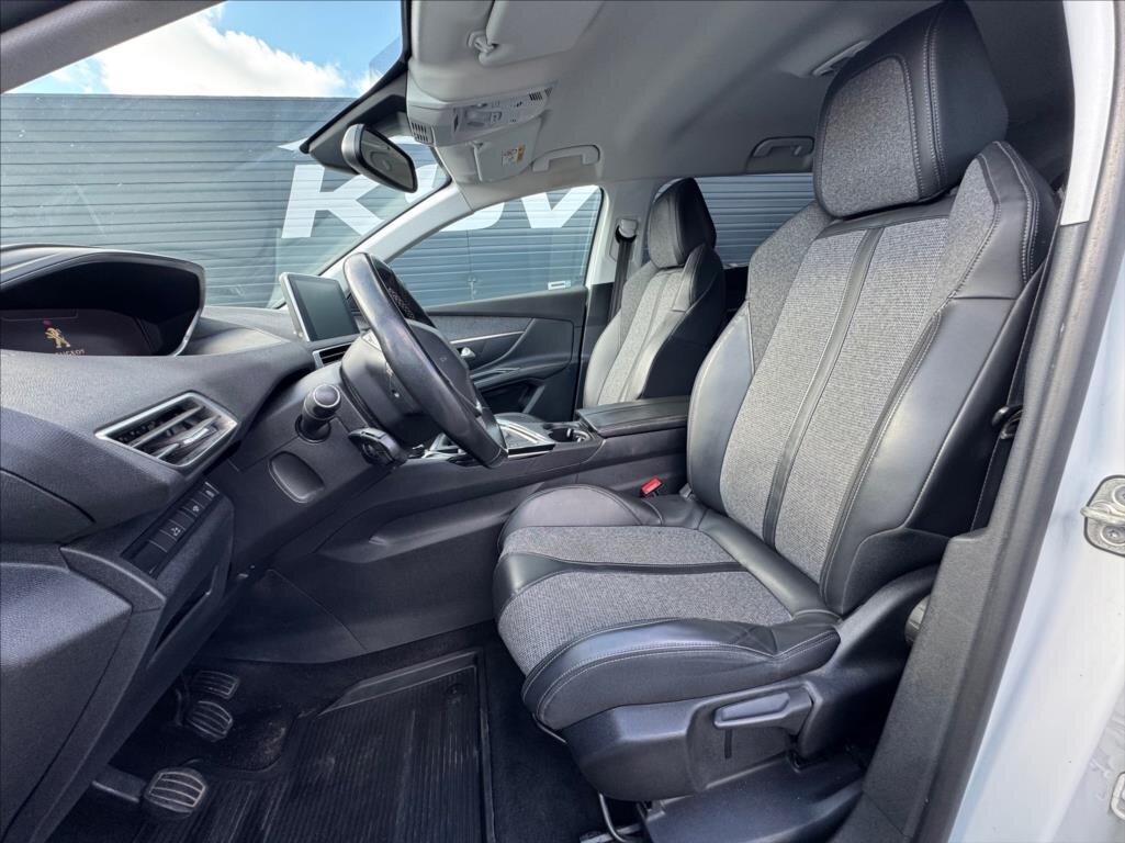 Peugeot 5008 SUV / Terénní 2,0 l 110 kw