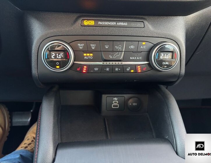 Ford Kuga SUV / Terénní 1,5 l 88 kw