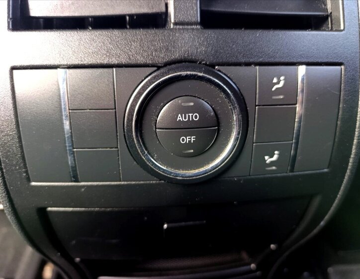 Mercedes-Benz Třídy M SUV 3,0 l 165 kw