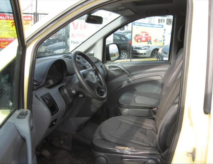 Mercedes-Benz Vito 8