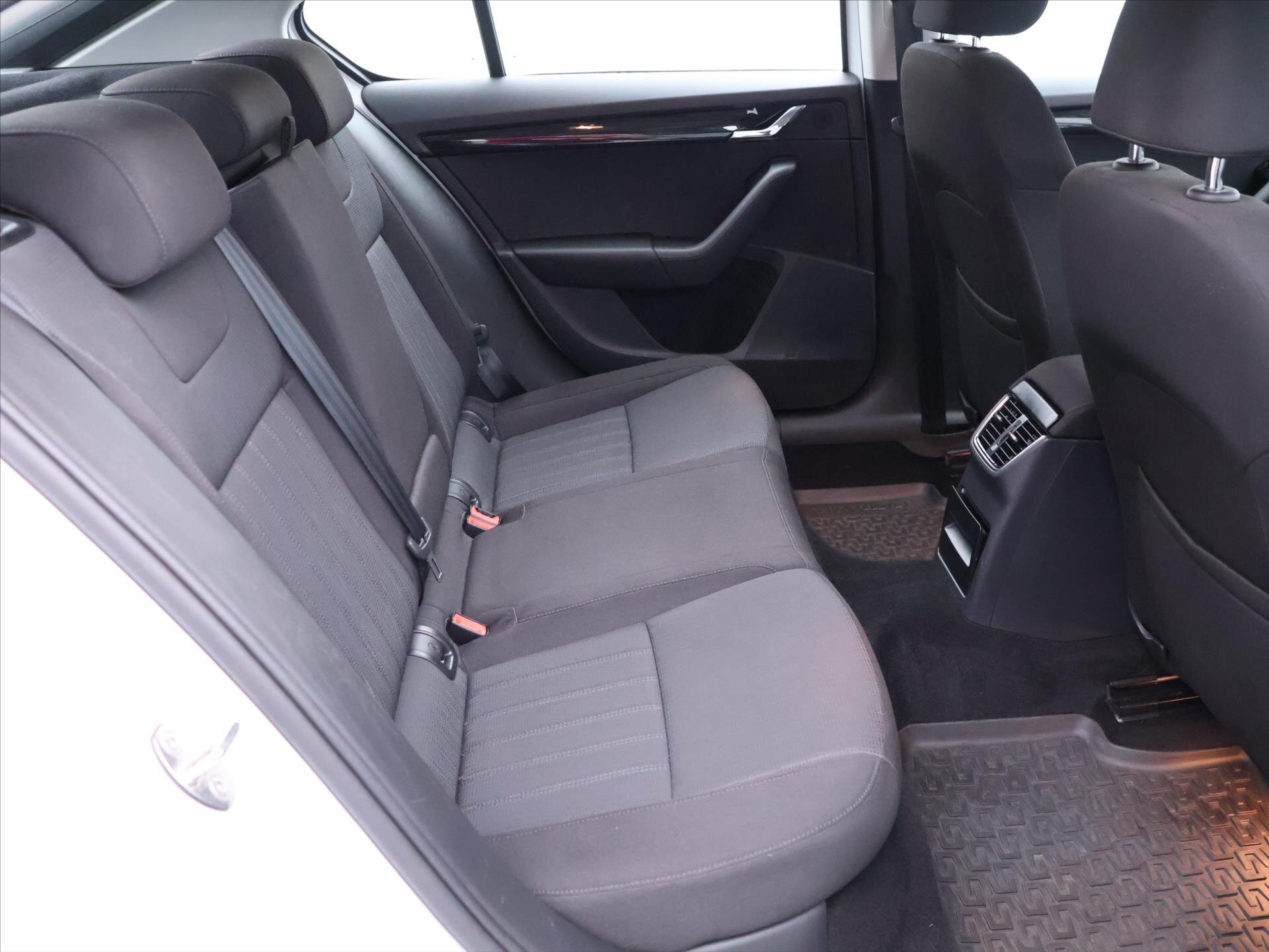 Škoda Octavia Liftback 1,6 l 85 kw