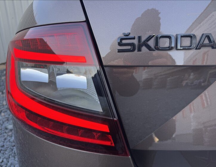 Škoda Octavia Sedan / Limuzína 2,0 l 110 kw