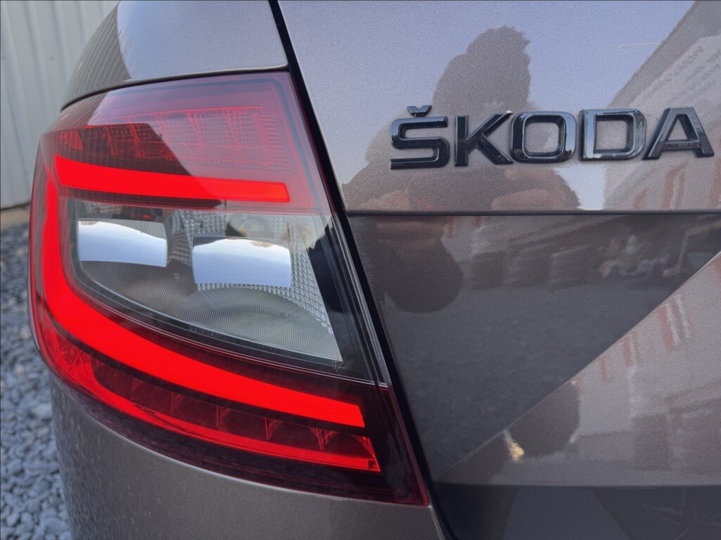 Škoda Octavia Sedan / Limuzína 2,0 l 110 kw