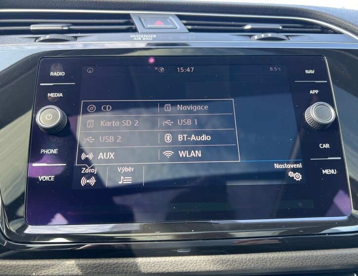 Volkswagen Touran MPV 1,5 l 110 kw