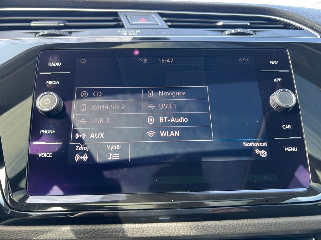 Volkswagen Touran MPV 1,5 l 110 kw